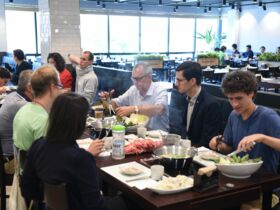 Koreanisches_Mittagessen_mit_OB_Horn.JPG